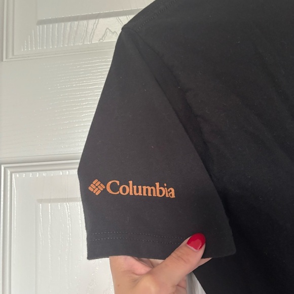 Men's Columbia Black Graphic Tee Size Small - Picture 5 of 5